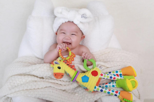 许昌宝宝舌苔白怎么回事